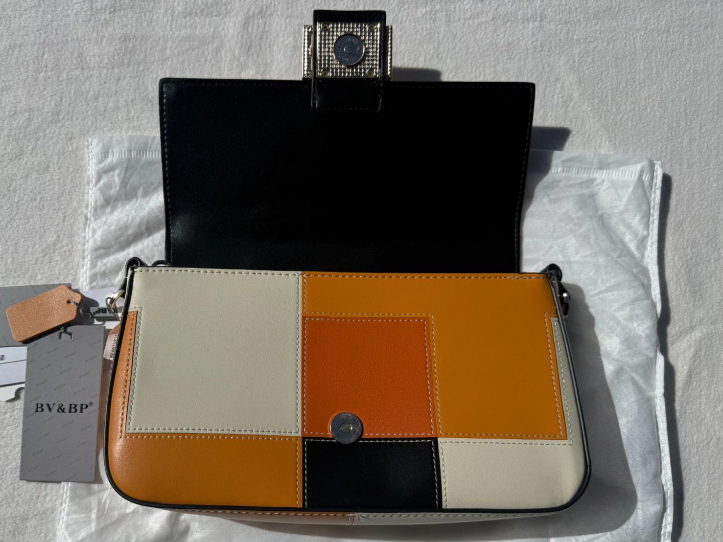 Taschen für Damen: Damen-Handtasche aus echtem Leder – Patchwork Beige/Orange – Neu und originalverpackt aus Biberist von Duorela_Bags 2
