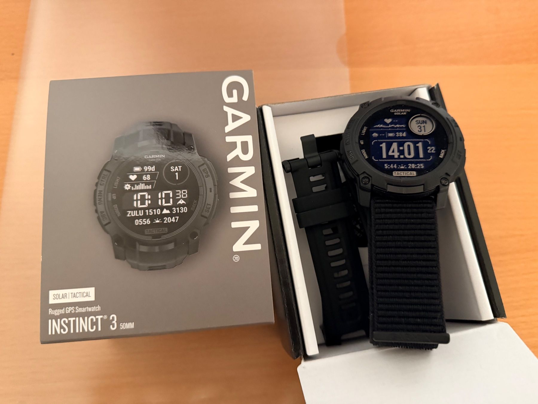 Garmin Smartwatch: Garmin Instinct 3 50mm Tactical Solar – Nuovo (secondo la descrizione) da Wichtrach venduto da lubomir.barabas