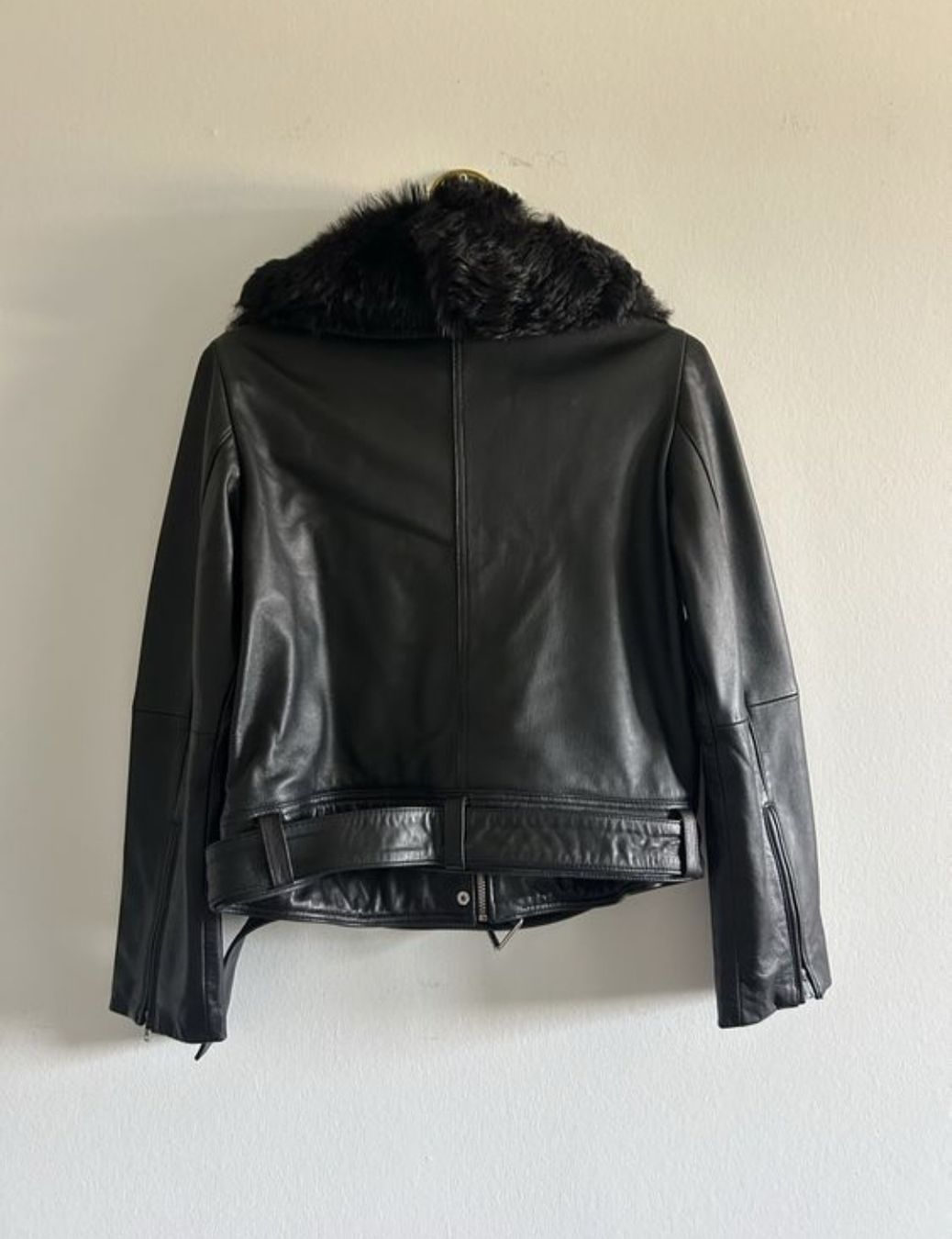 Zara Giacche: Zara Jacke M Echtleder – Usato da Wolhusen venduto da bryman 1