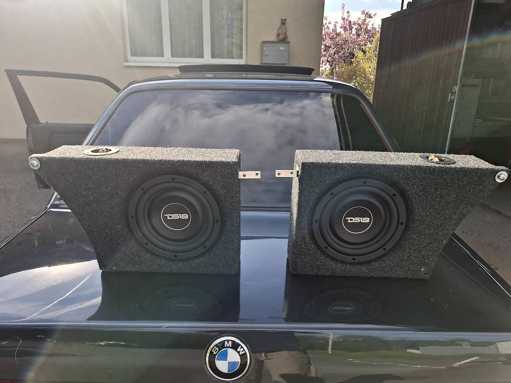 Alle Autoersatzteile: Bmw e30 Seitensubwoofer – Gebraucht aus Buttikon SZ von youngtimer67