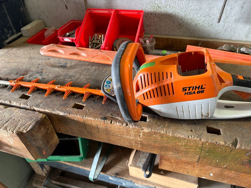 Stihl AkkuHeckenschere HSA 86 Kaufen auf Ricardo