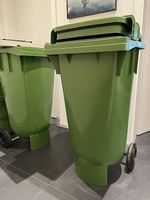 Bac à déchets/Poubelle P.Henkel