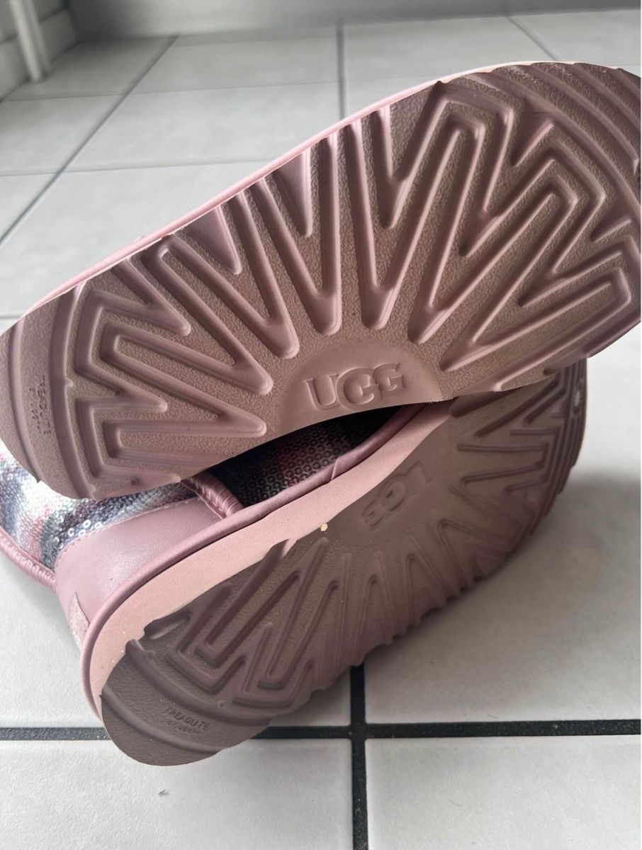 Ugg Damenschuhe: Ugg taille 36 – Gebraucht aus Monthey von Joseph-29 4