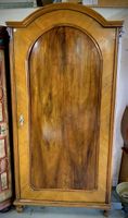 Schrank alt, Nussbaum furniert