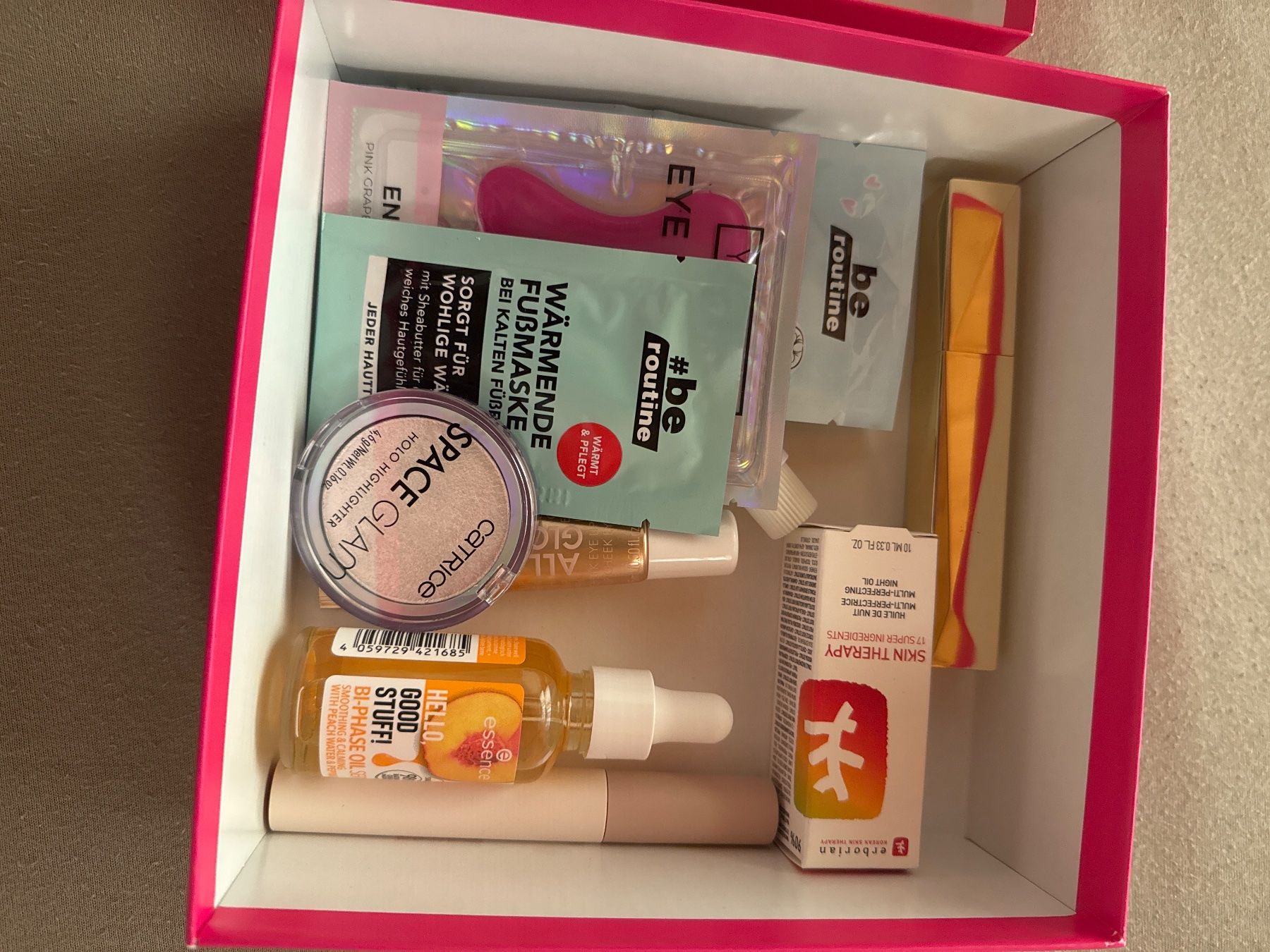 Soins du visage: Pink box - makeup & skincare – Neuf (Voir description) à Reconvilier par cat_7vnz 2