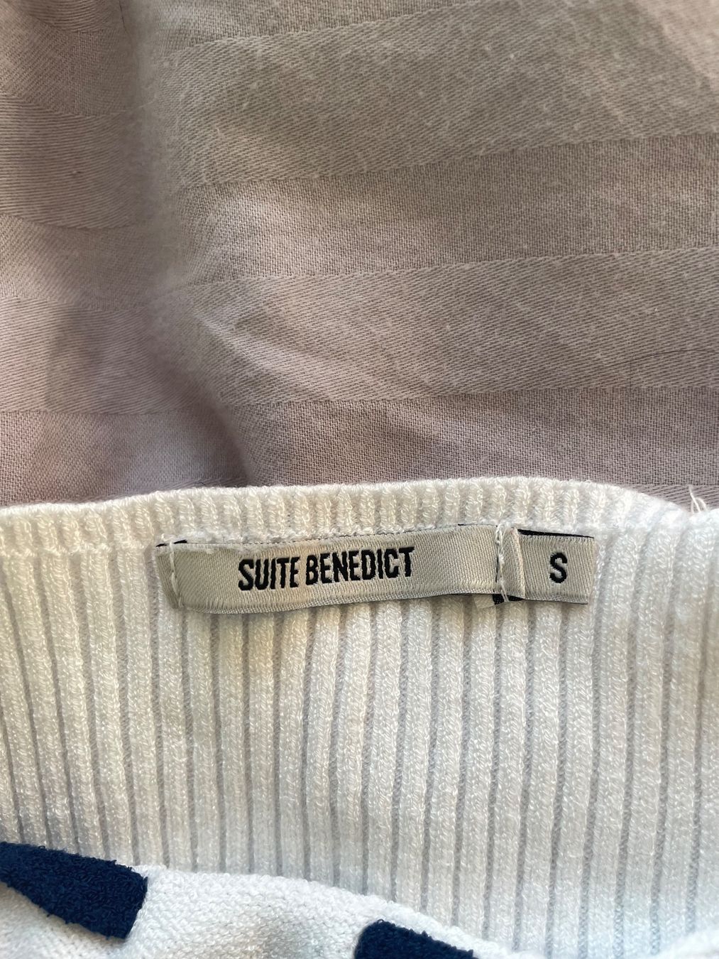 Top: Weisses Top mit Schleife – Usato da Zug venduto da ele_q7bd 2