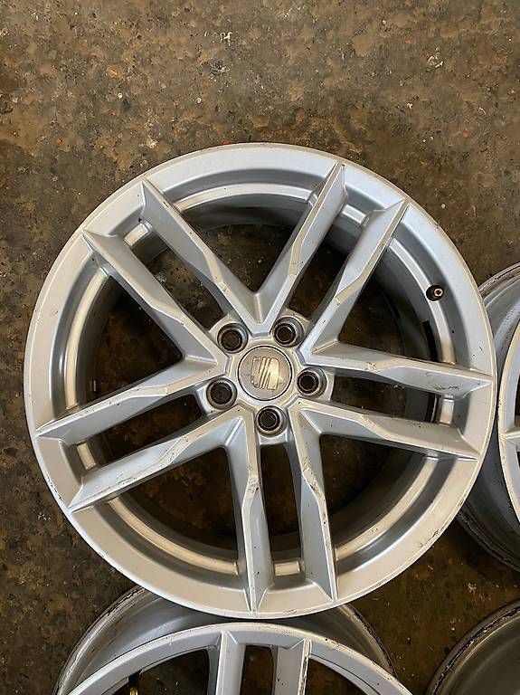 Felgen: Seat Felgen – Gebraucht aus Oetwil am See von CarParts 3
