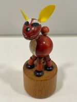 Vintage Wackelfigur / Drückfigur Hase aus Holz - Retro Spiel