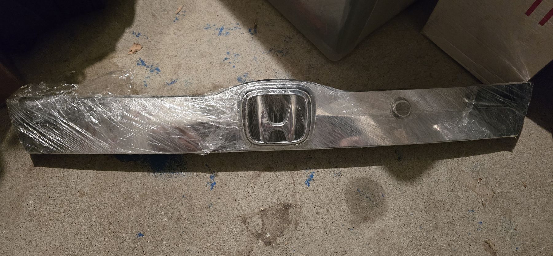 Honda Tutti pezzi di ricambio auto: Honda Jazz MK2 baguette coffre chrome  – Nuovo (secondo la descrizione) da Siviriez venduto da gad_6pqg