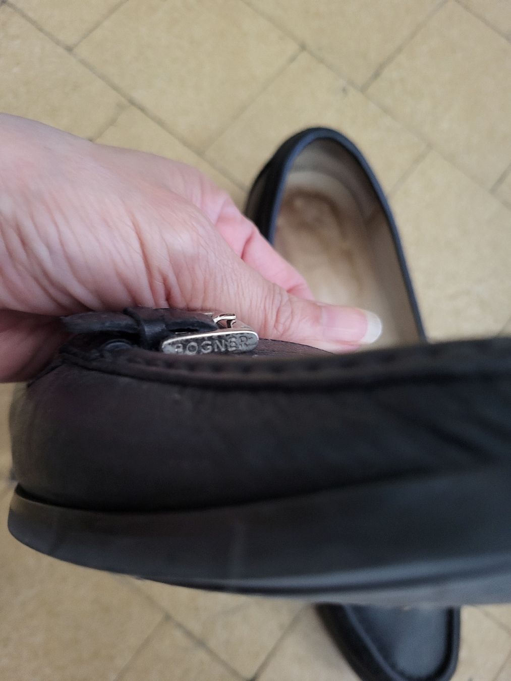 Bogner Scarpe da donna: Schwarze Loafer von BOGNER – Usato da Zweisimmen venduto da Adorable 5