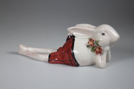 Porzellan Hase liegend Blumenfigur