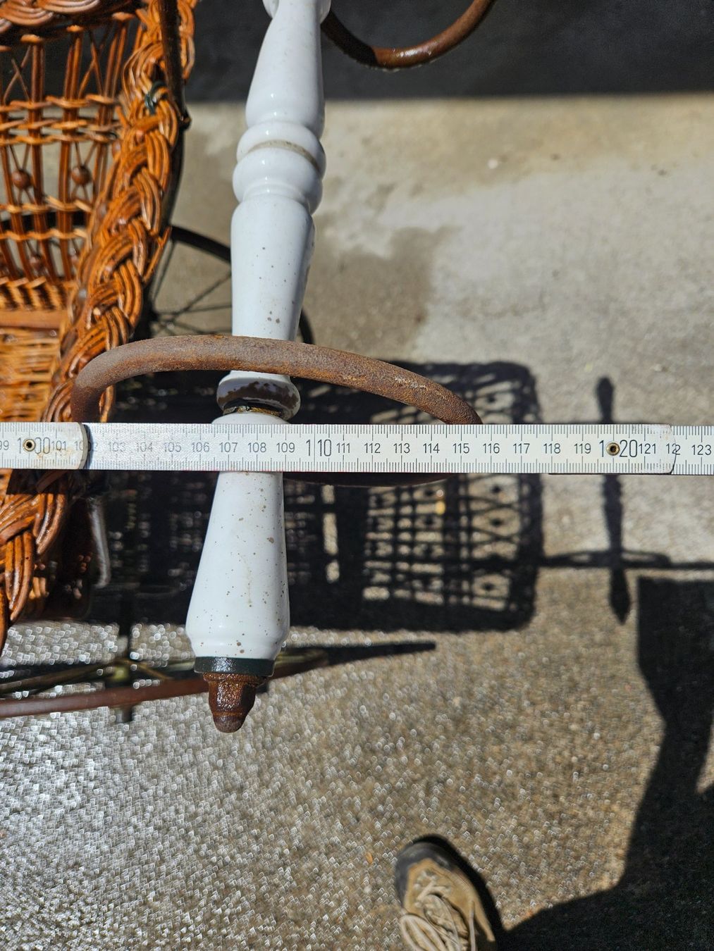 Carrozzine: Kinderwagen (Korbgeflecht) – Usato da Münchwilen AG venduto da pel_y9jx 7