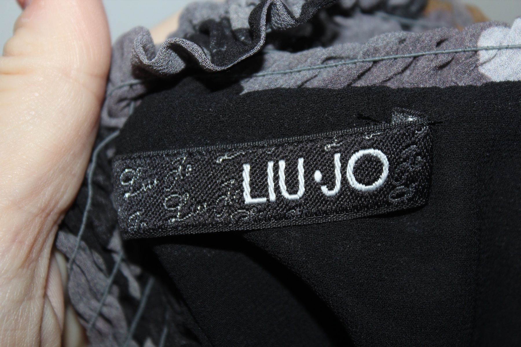 Liu Jo Gonne: Liu Jo Jupe Gr.S – Usato da zürich venduto da kira.jj 3
