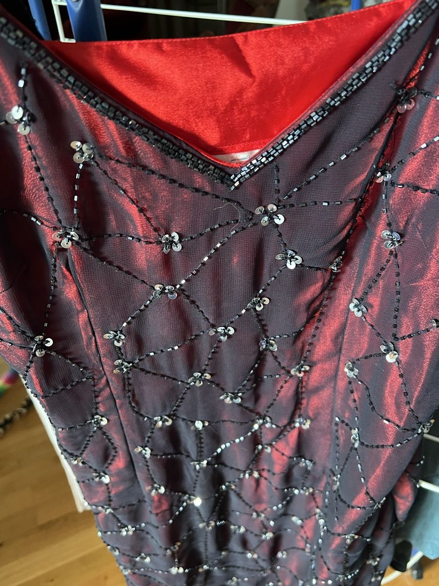 Kleider: Paillettenkleid Gr 40 – Neu (gemäss Beschreibung) aus Aarberg von Edelschungit 1