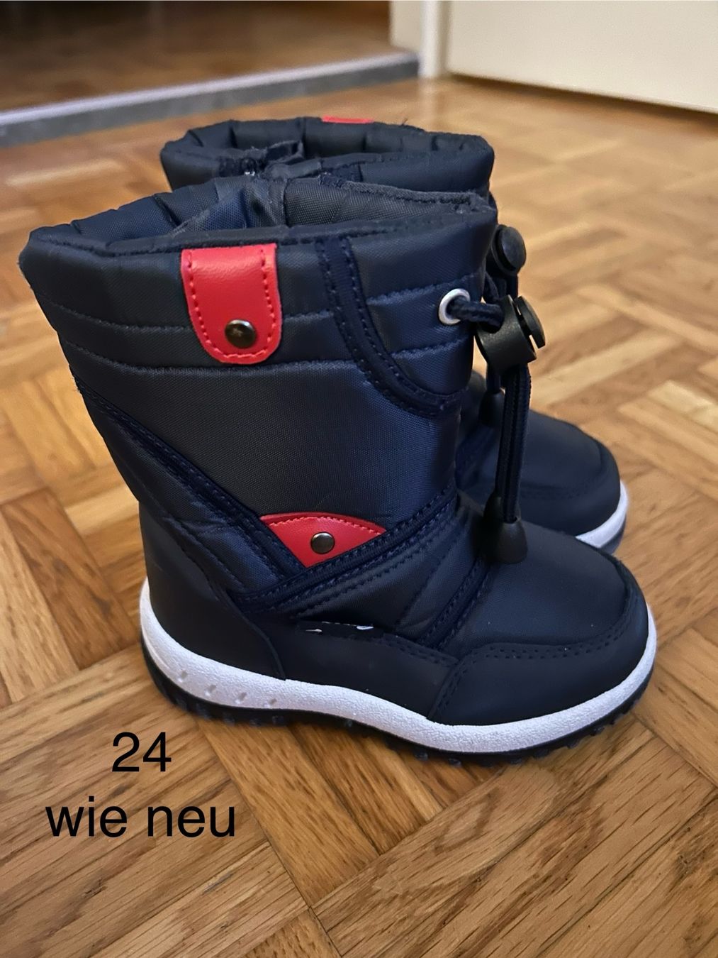Schuhe für Jungen: Winterstiefel Grösse 24 – Gebraucht aus Adliswil von sil_v8dy