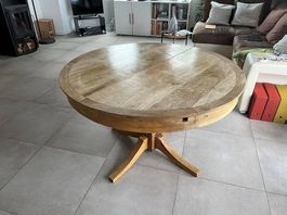 Table ronde en manguier, avec rallonge