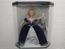 Barbie, spéciale Millennium 2000, selon photos