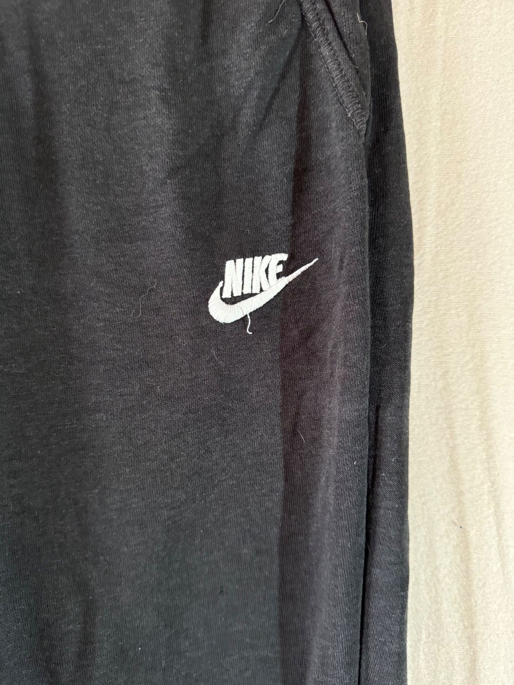 Nike Hosen: Trainerhose, Freizeithose von Nike Gr. M – Gebraucht aus Grosswangen von  1