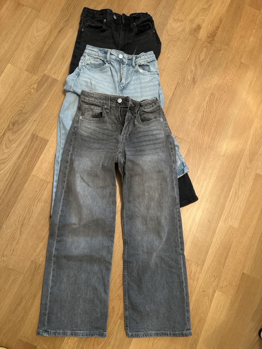 H&M Pantaloni: 3x Jeans Gr. 140 – Usato da Mörschwil venduto da tweety9402