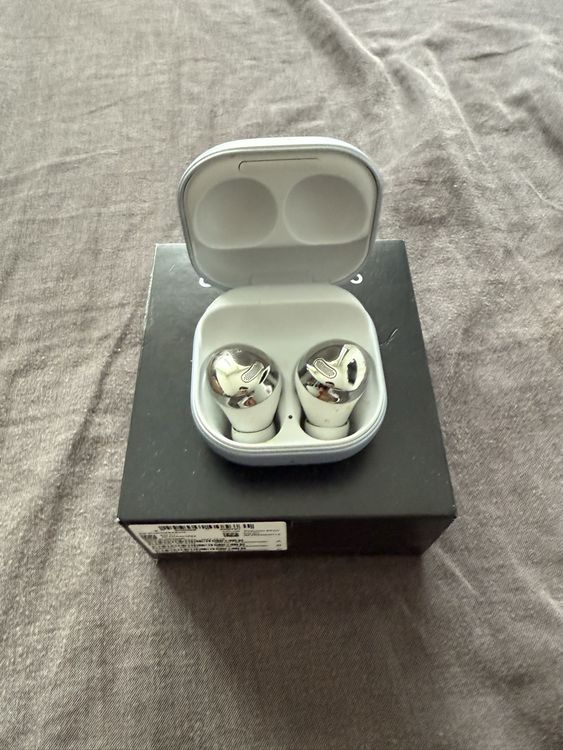 Samsung Kopfhörer: Samsung Galaxy Buds Pro - Silber - Top Zustand! – Gebraucht aus Fällanden von Georgios21