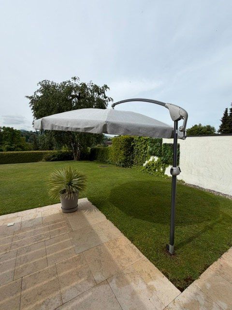 Glatz Ombrelloni: Sonnenschirm Glatz Pendalex P+ – Usato da Marly venduto da El10