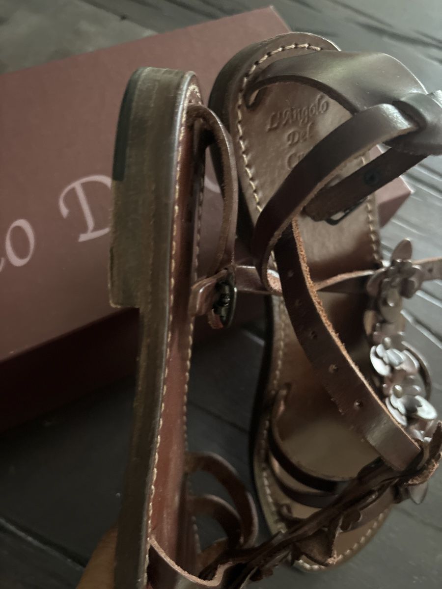 Scarpe da donna: Neuwertig, Sandalen Größe 37 mit Blümchen – Nuovo (secondo la descrizione) da Kreuzlingen venduto da boston010 4