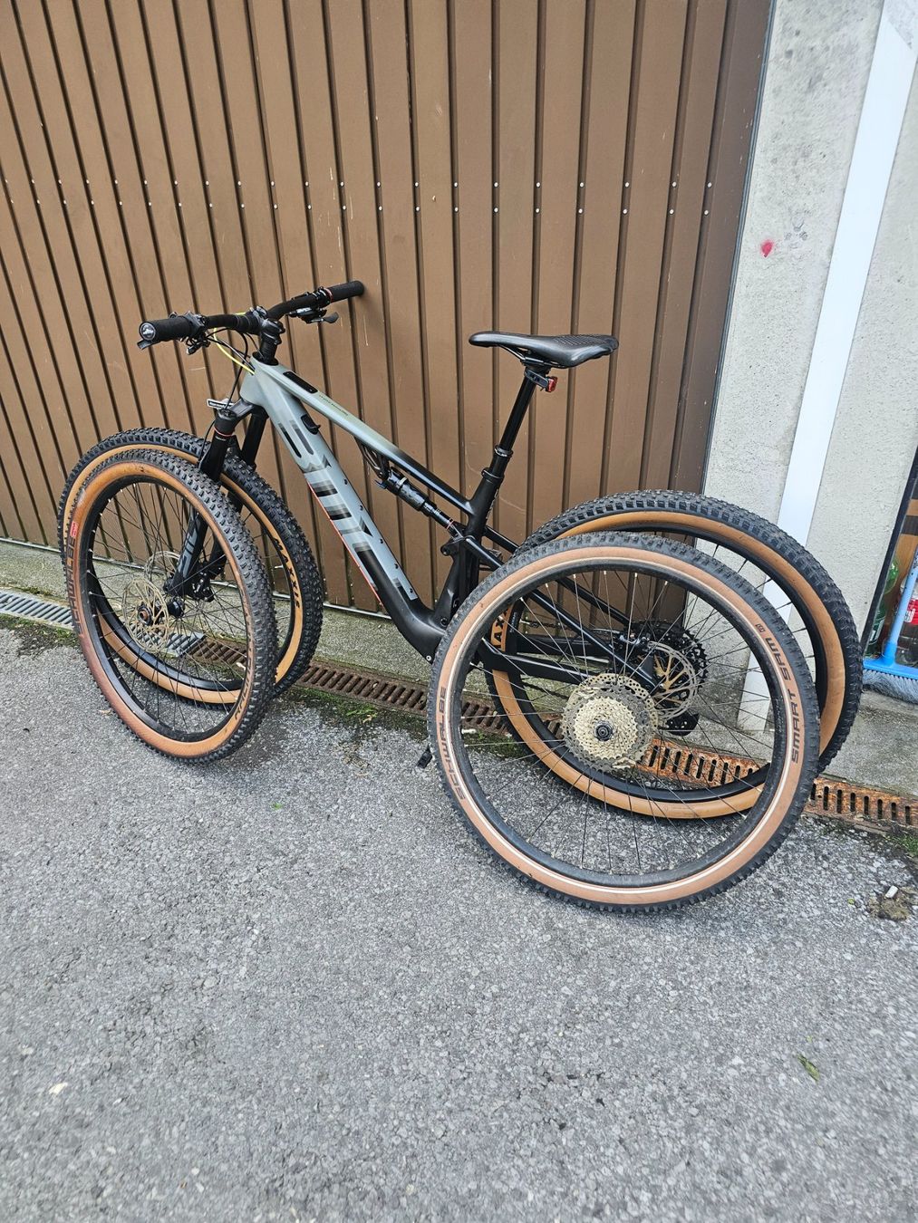 BMC Vélos: BMC Fourstroke AMP LT ONE – D'occasion à Bilten par rzd478 6
