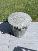 Ancienne poubelle Ochsner en zinc très bon état 