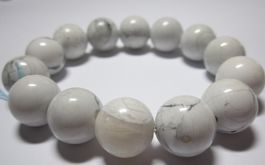 Edelstein Heilstein Armband: natürlicher Howlith 12mm