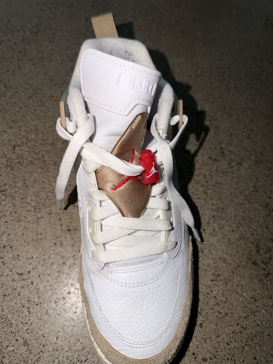 Jordan Scarpe da uomo: Jordan Sneakers Weiss/Rot Grösse 42 – Usato da Bern venduto da fla_77t2