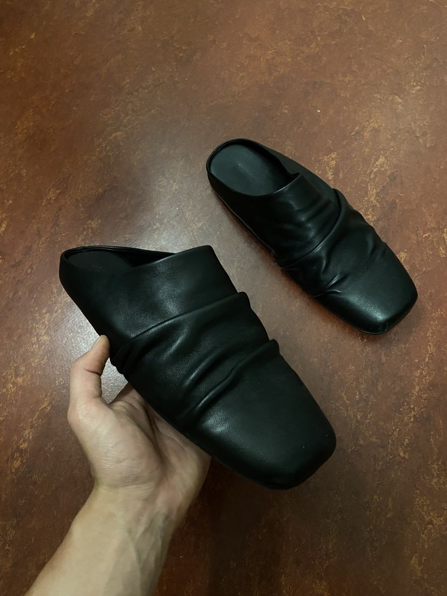 Chaussures hommes: Pleated leather mules – Neuf (Voir description) à Zürich par Royko