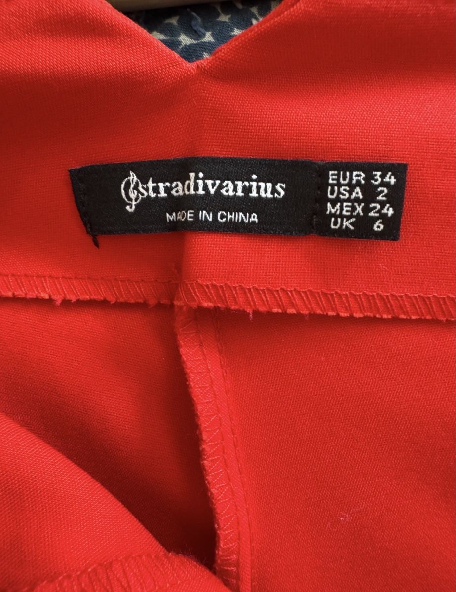 Stradivarius Pantalons: Red shorts  – Neuf (Voir description) à Genève par chk_h2dy 3