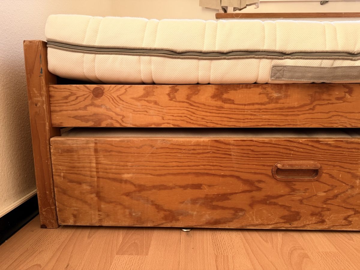 Betten: Bett – Gebraucht aus Zürich von Lavendel... 3