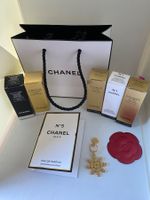 Set Chanel avec porte-clés et miniatures