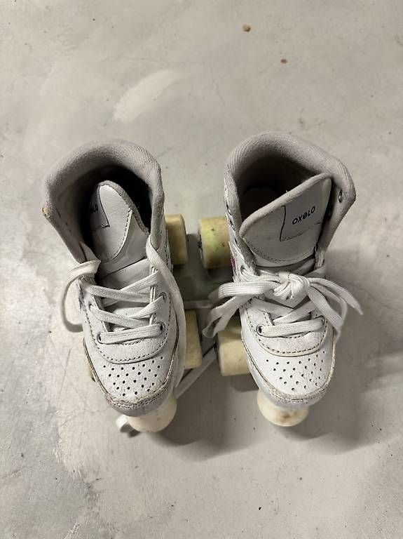 Pattini in linea & Pattini a rotelle: Rollschuhe Grösse 30 – Usato da Solothurn venduto da kaankk