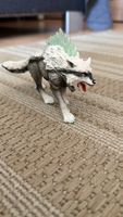 Spielfigur Wolf mit Eiskristall Kunststoff guter Zustand