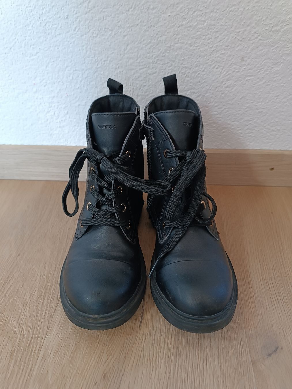 Geox Scarpe per ragazze: scarpe Geox 32 – Usato da Arbedo venduto da cuc_8zbh