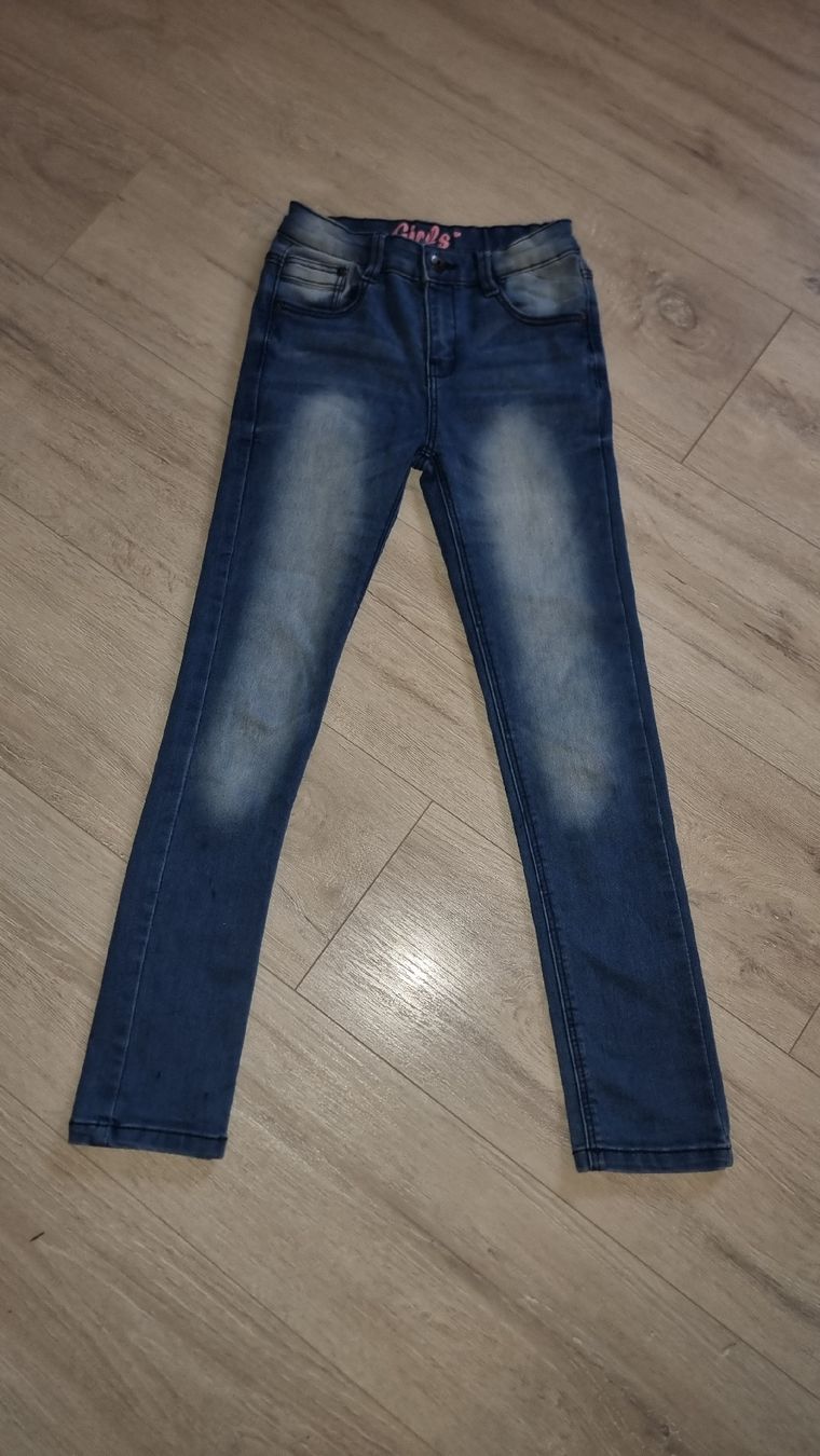Pantaloni: moderne Mädchen Jeans gr.134 – Usato da Wigoltingen venduto da Zuckerfee84