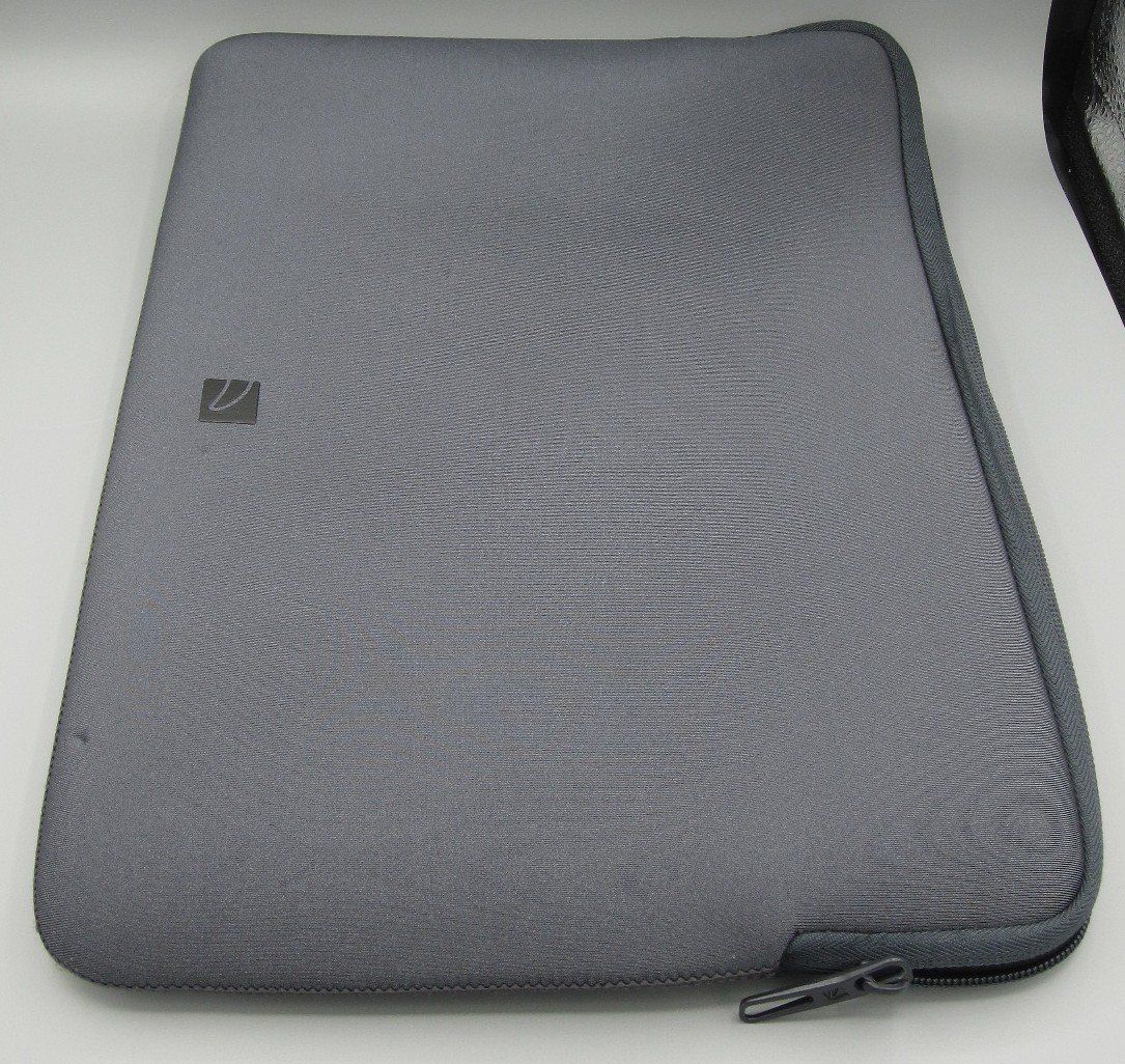 Tucano Borse: TUCANO Elements Second Skin, housse laptop 16'' pouces – Usato da Nyon venduto da WHTF 2