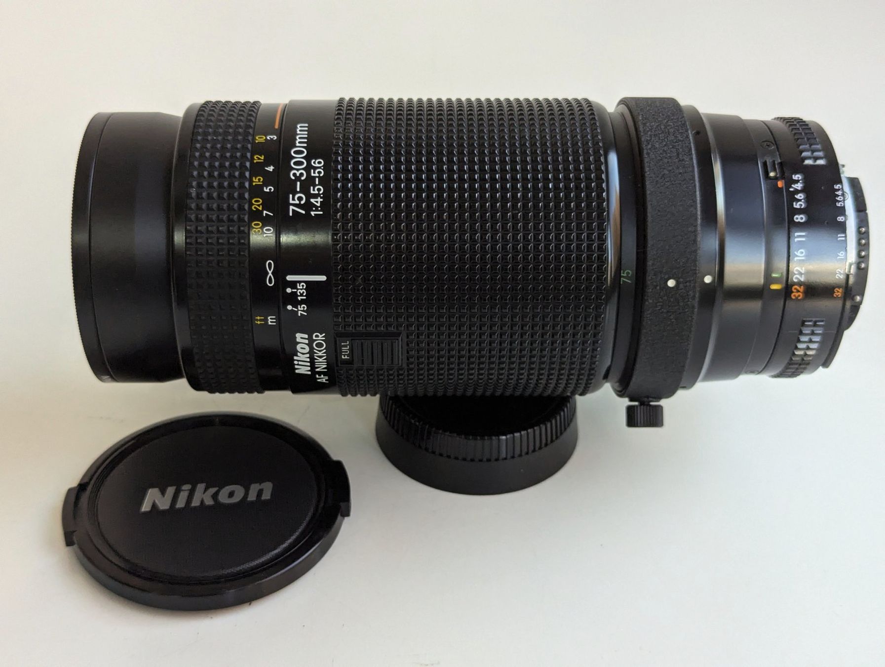 Nikon Objektive: Nikon AF Nikkor 75-300mm 1:4.5-5.6 – Gebraucht aus Thalwil von miguev