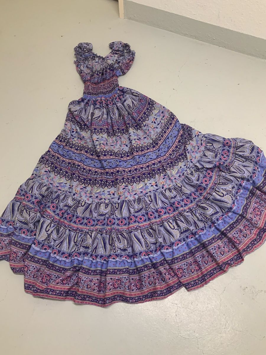 Vestiti: Maxikleid gemustert Grösse S neuwertig – Nuovo (secondo la descrizione) da Wallisellen venduto da AS.TZ.