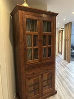 Vitrine Schrank Holz mit Glastüren und Schubladen 94cm