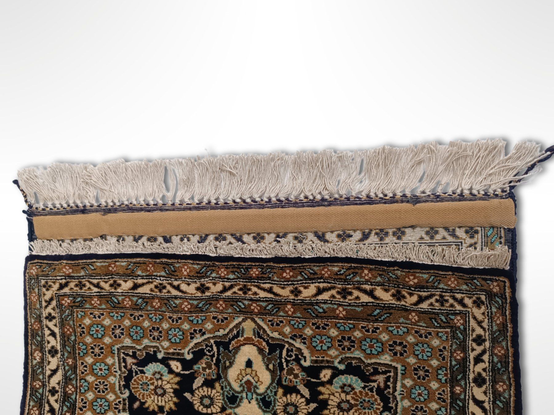 Teppiche: Wandteppich – Gebraucht aus Suhr von Restwert_Suhr 3