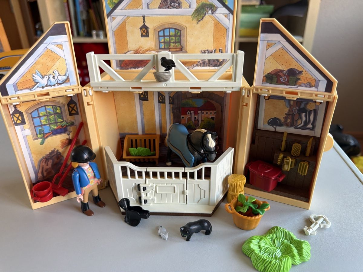 Playmobil Spielzeuge: Playmobil Stall – Gebraucht aus Münchwilen AG von Bam5 3