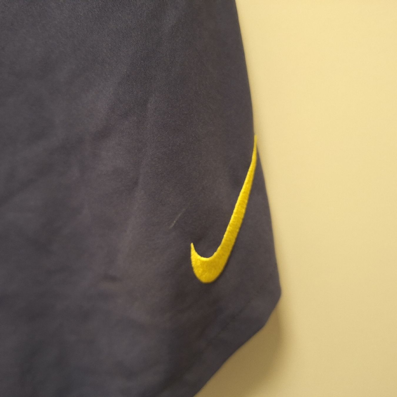 Canottiere & Pantaloni: Nike Shorts Fc Barcelona – Usato da Bellinzona venduto da LA-ropa-de-Juan 1