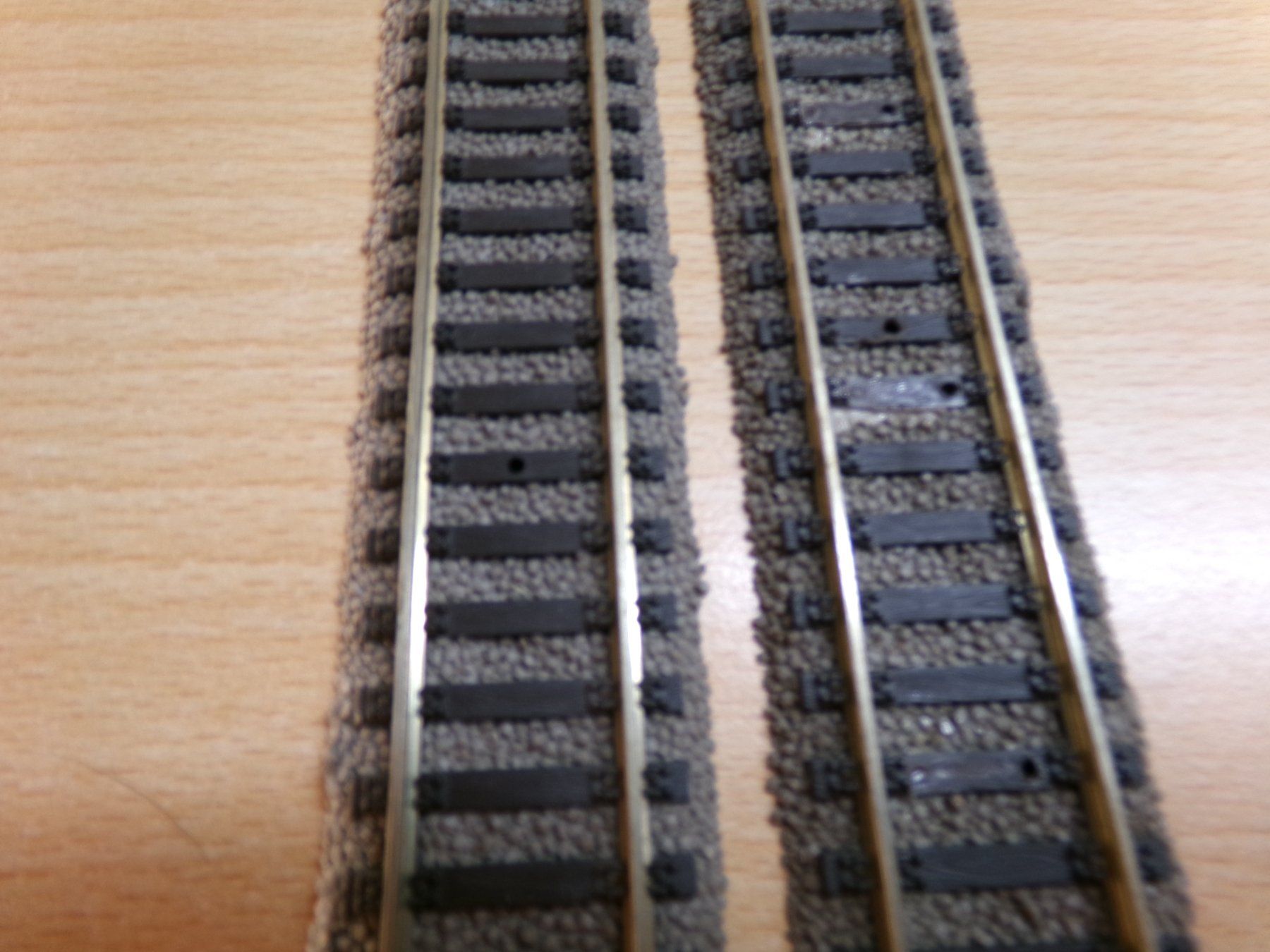 Fleischmann Modellini di ferrovie: Fleischmann H0 Profigleis 2x6101 – Usato da Hombrechtikon venduto da Se9 2