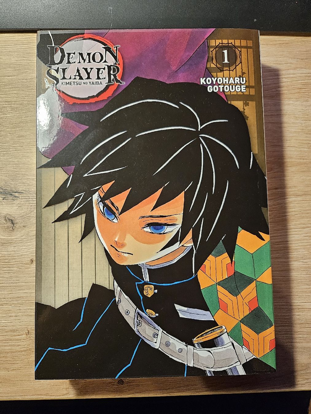 Libri: Demon slayer tome 1 – Usato da Poliez-le-Grand venduto da enz_8vrj
