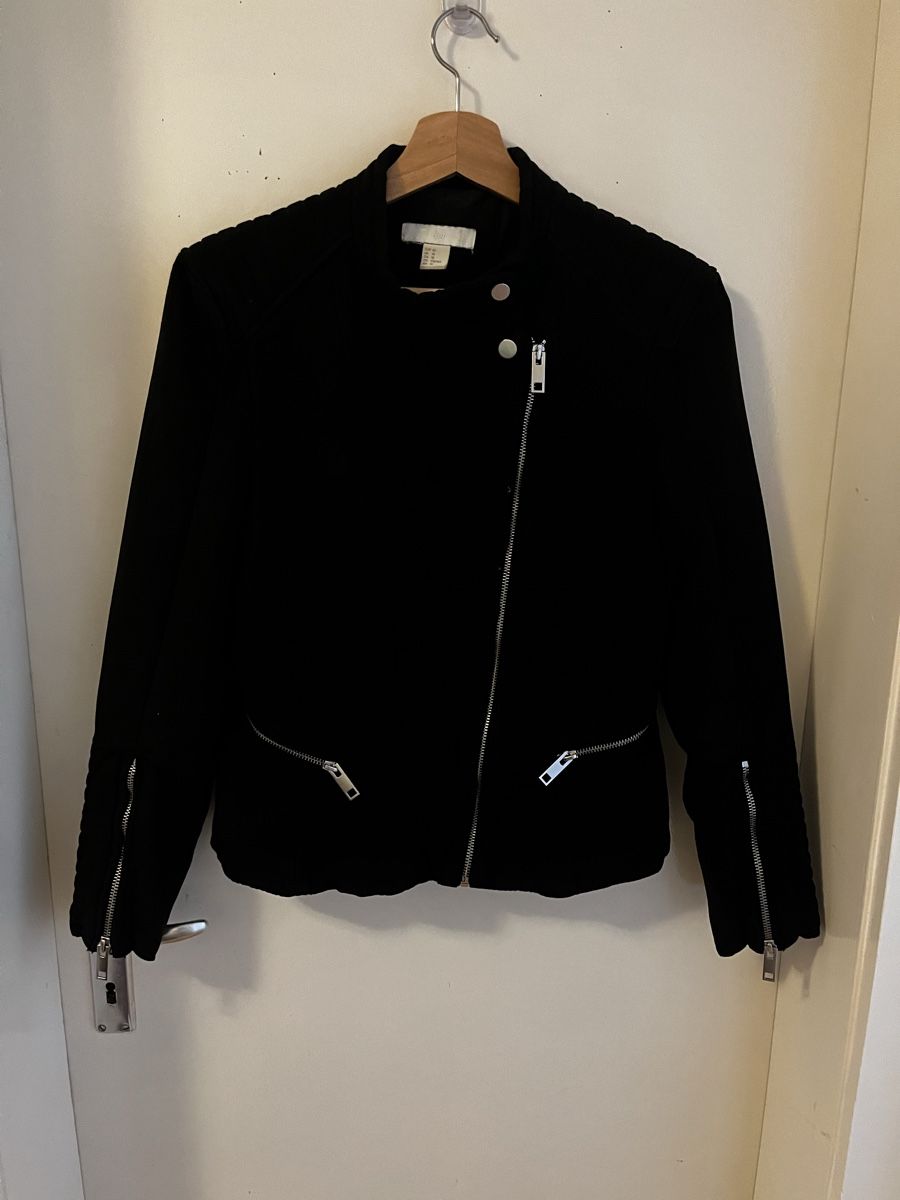 H&M Giacche: Schwarze H&M Jacke Gr. 40 Übergangsjacke – Usato da Schübelbach venduto da lan_2rdc