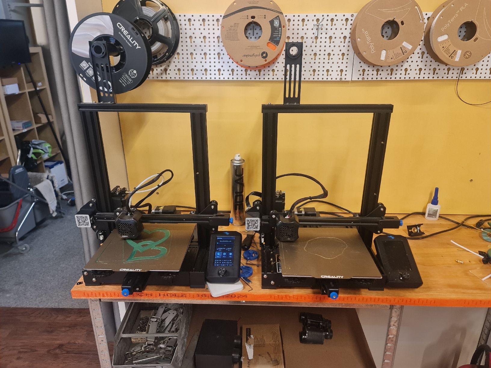 Creality Stampanti 3D: 2x Creality Ender-3 V2 3D Drucker – Usato da Bad Zurzach venduto da Hier.steht.mein.Name