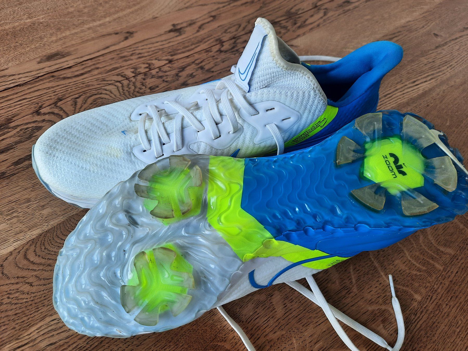 Nike Scarpe da uomo: Nike Air Zoom Tour – Usato da Gams venduto da Ri-Ga 1
